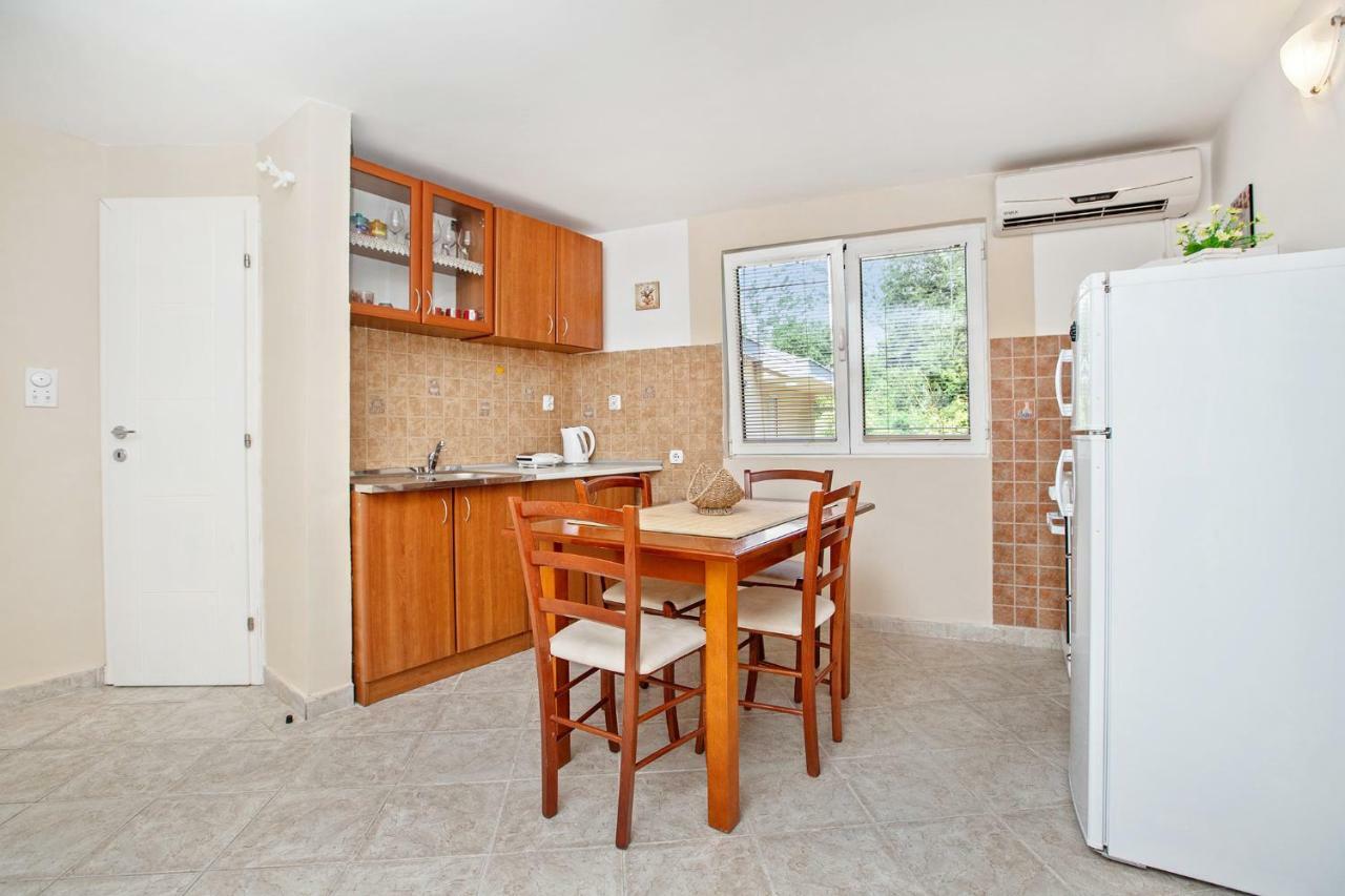 Apartments Villa Popovic โกตอร์ ภายนอก รูปภาพ