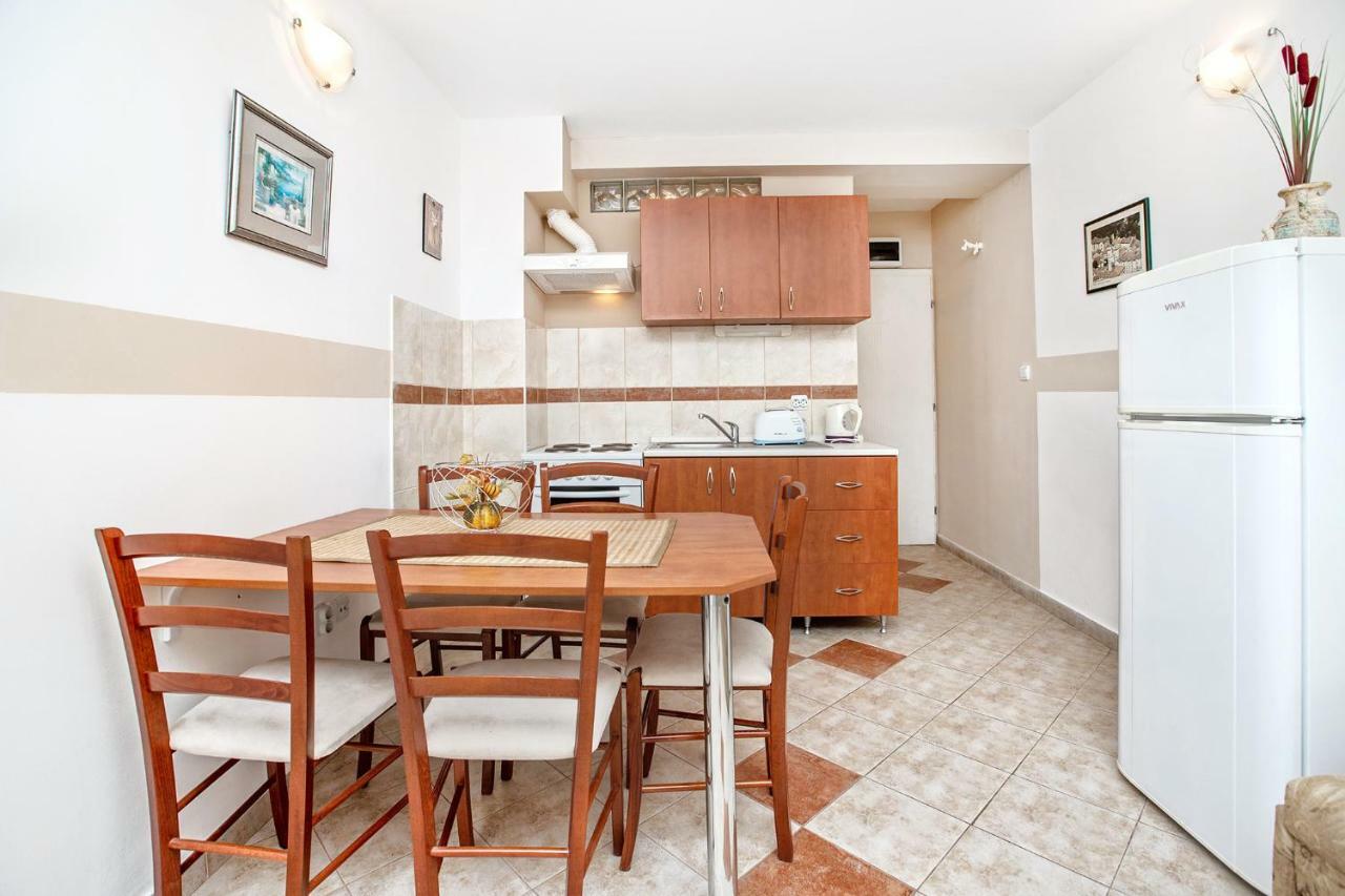 Apartments Villa Popovic โกตอร์ ภายนอก รูปภาพ