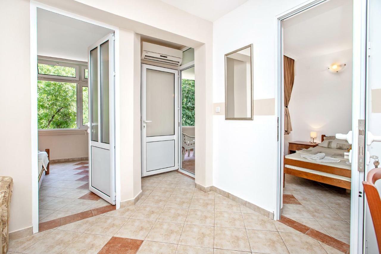 Apartments Villa Popovic โกตอร์ ภายนอก รูปภาพ