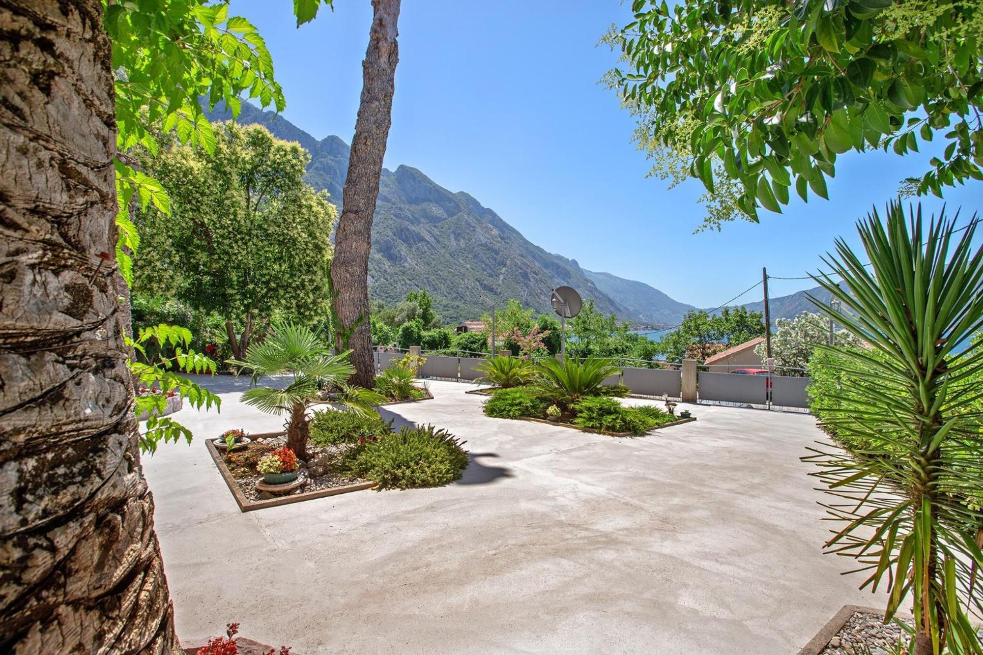 Apartments Villa Popovic โกตอร์ ภายนอก รูปภาพ
