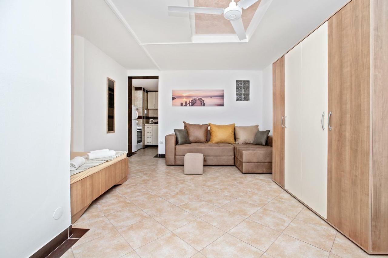 Apartments Villa Popovic โกตอร์ ภายนอก รูปภาพ
