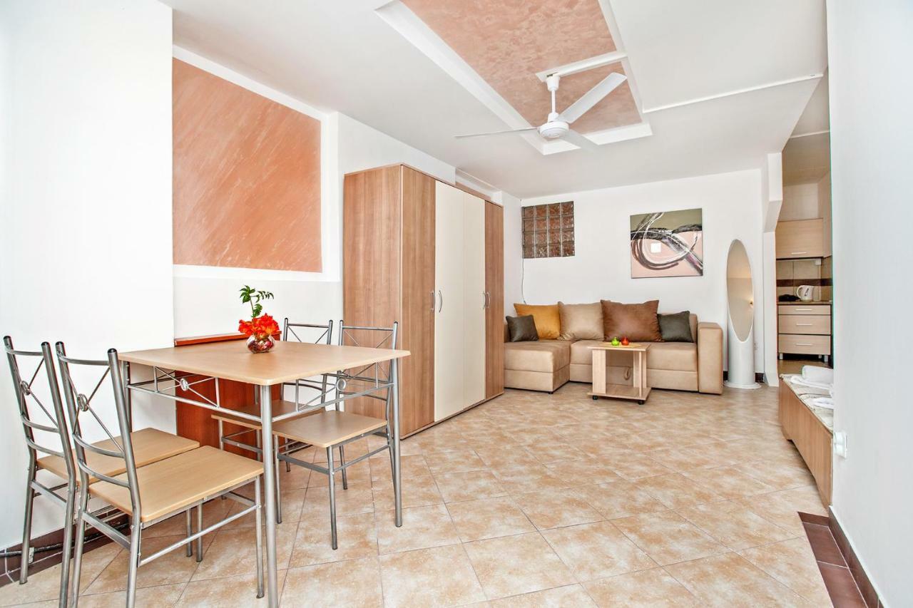 Apartments Villa Popovic โกตอร์ ภายนอก รูปภาพ