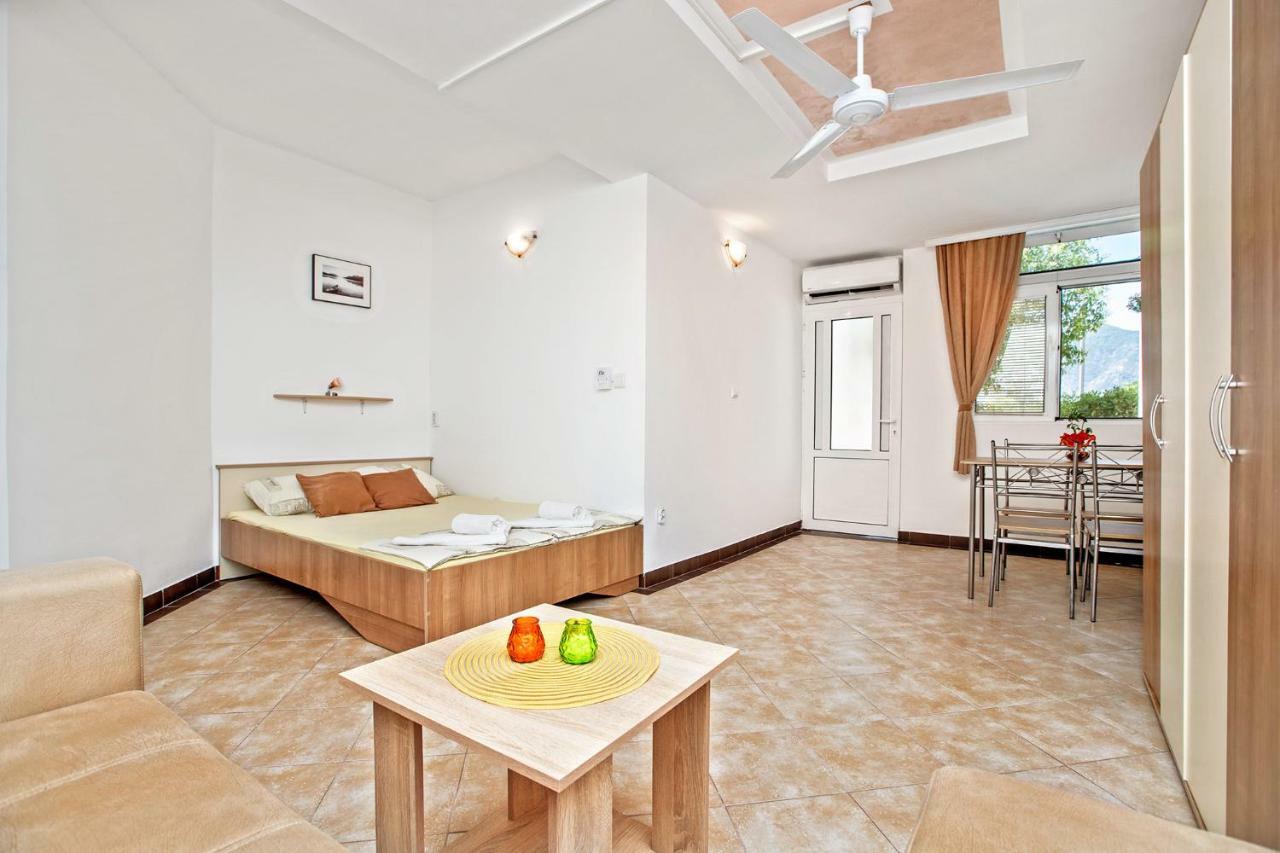 Apartments Villa Popovic โกตอร์ ภายนอก รูปภาพ